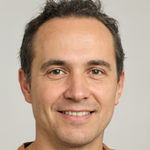 Manuel Acuña (47 años, Santiago) - Comprador de Instagram